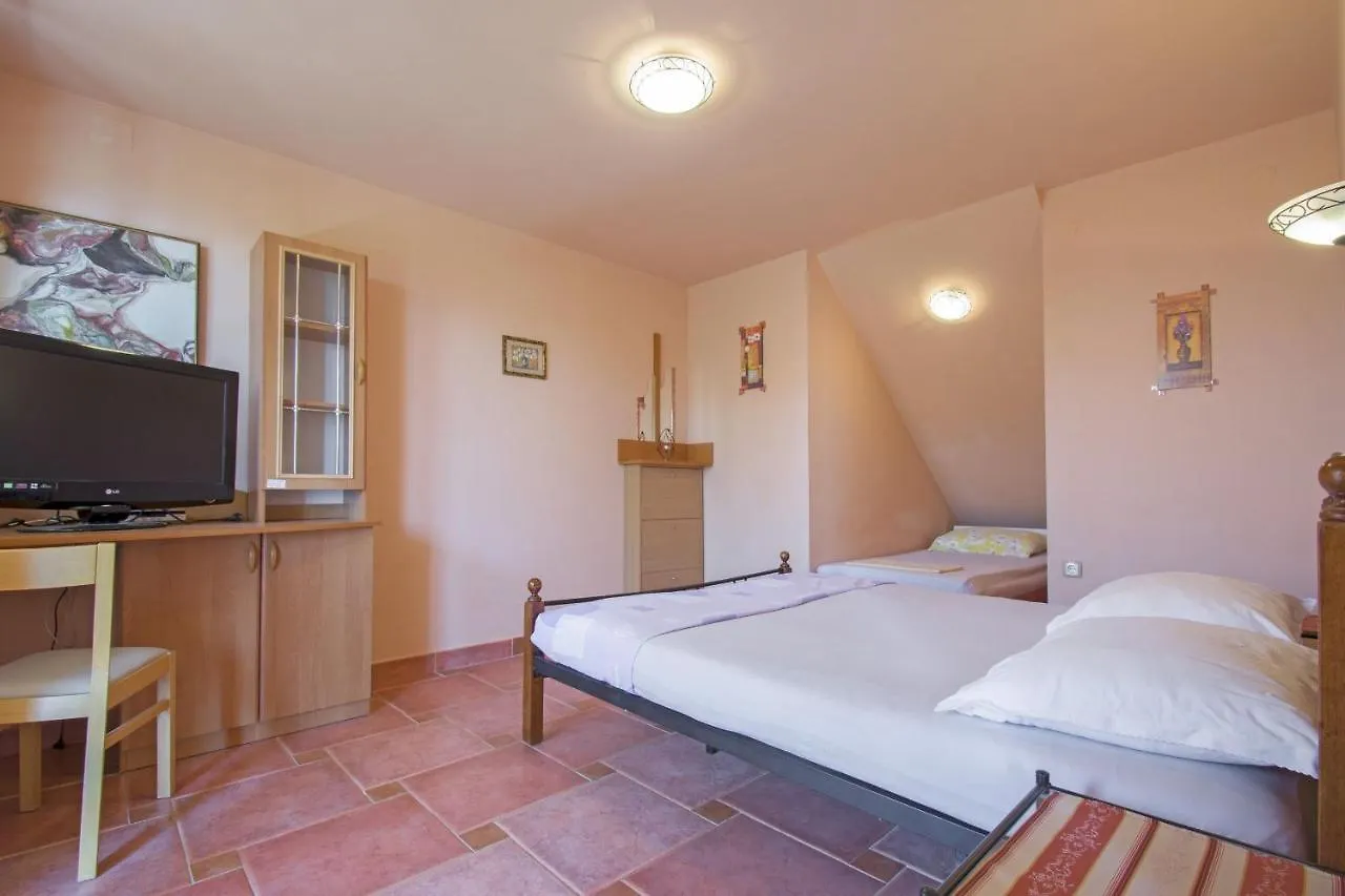 Apartments Oaza Dramalj Croatia
