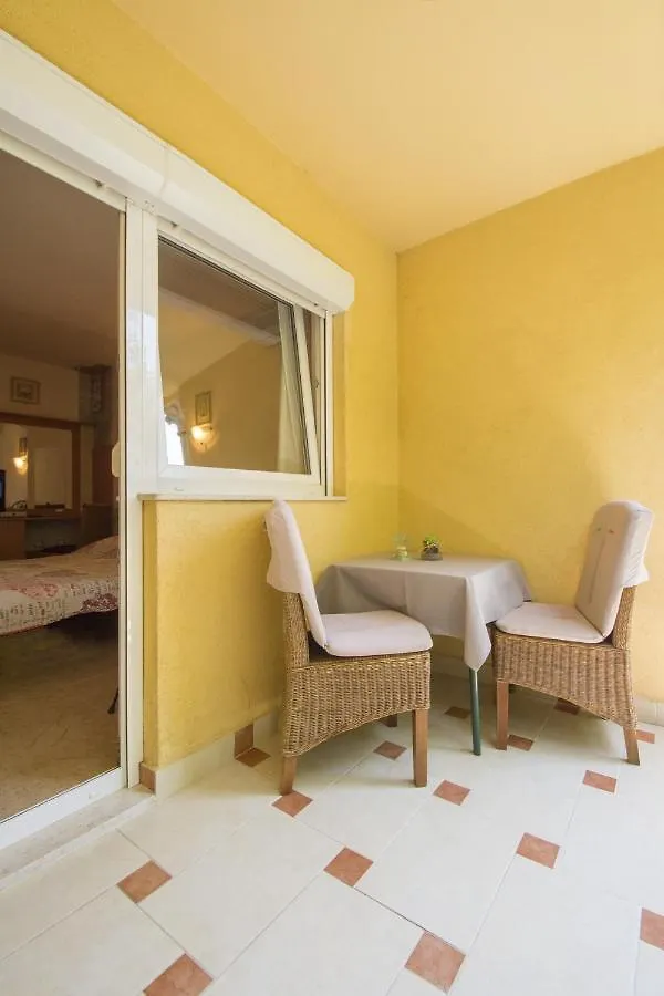 Apartments Oaza Dramalj