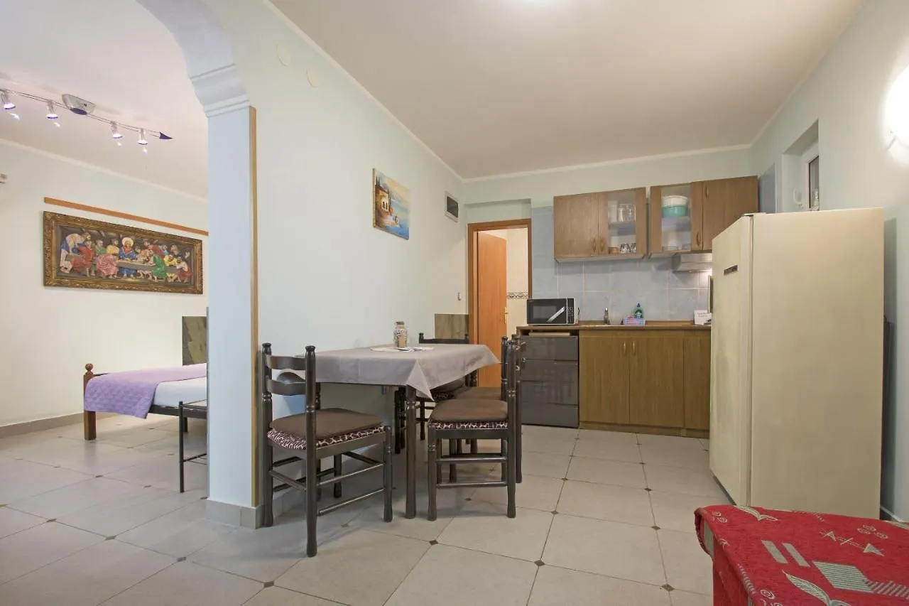 Apartments Oaza Dramalj 0*,