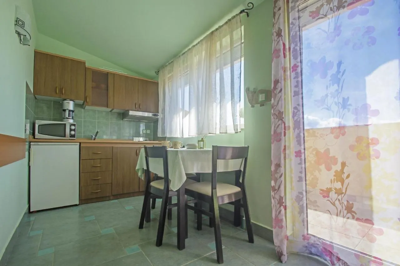 Apartments Oaza Dramalj
