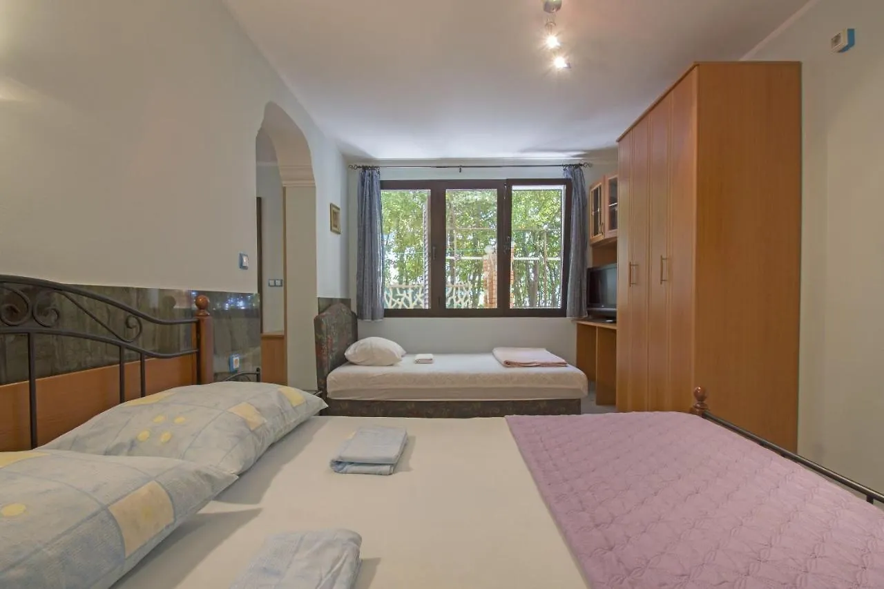 Apartments Oaza Dramalj