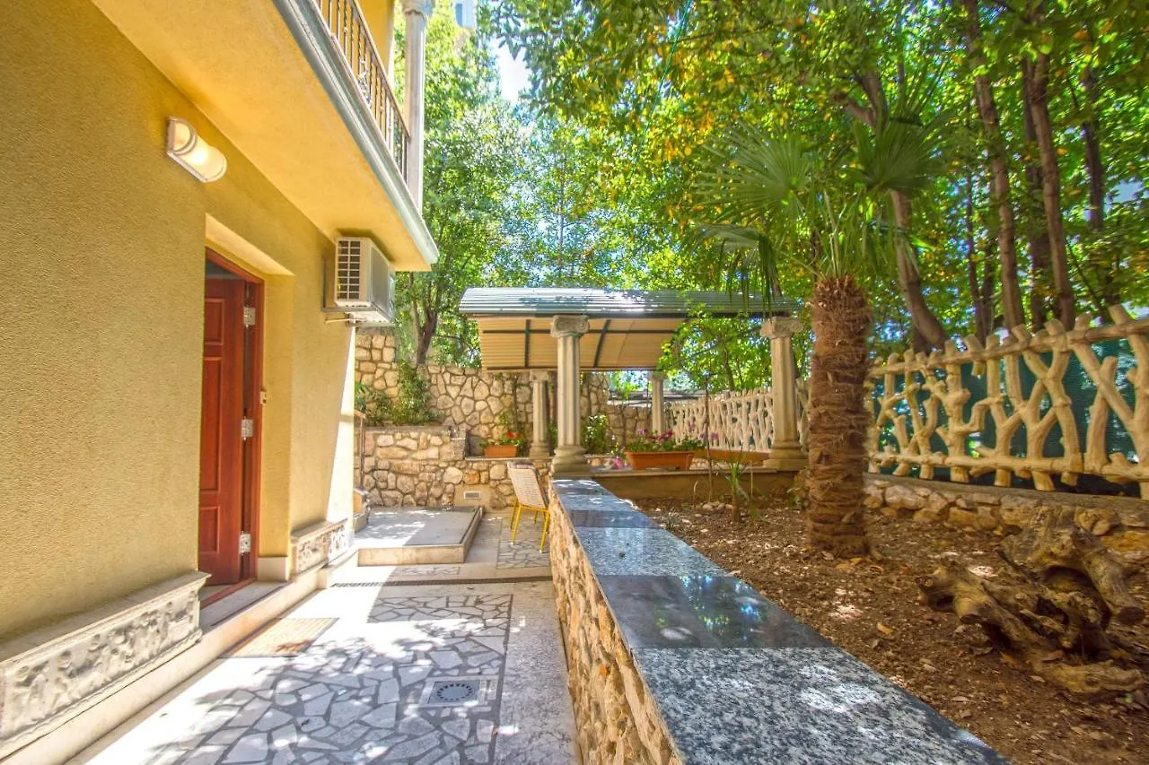 Apartments Oaza Dramalj