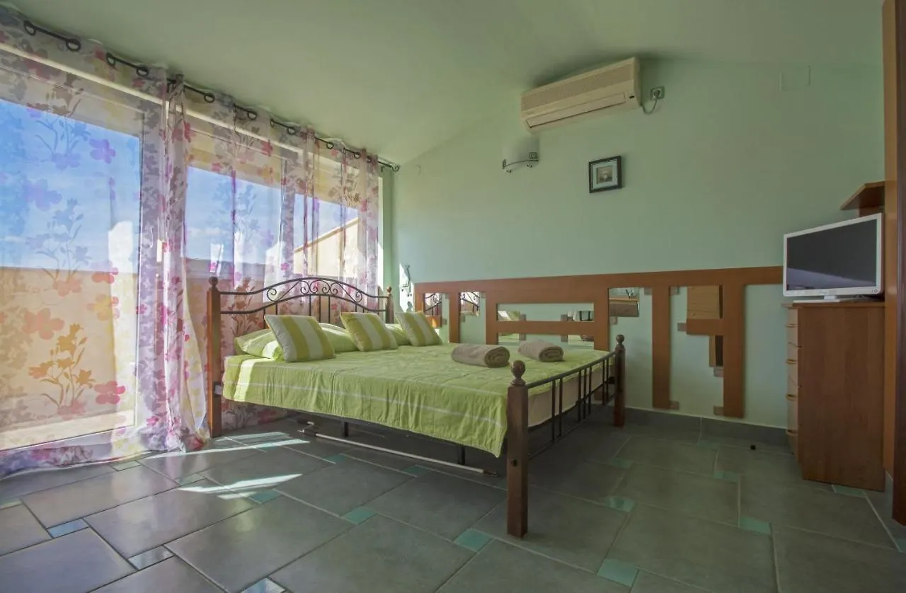 Apartments Oaza Dramalj
